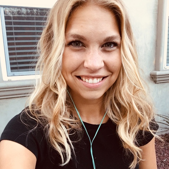 Meet your Posher, Em - Picture 1 of 1